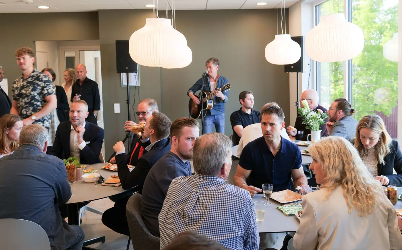 Välbesökt invigning av nya lokaler